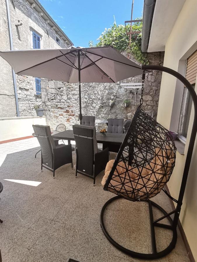 Apartment Branko With Terrace, Old Town Labin Ngoại thất bức ảnh
